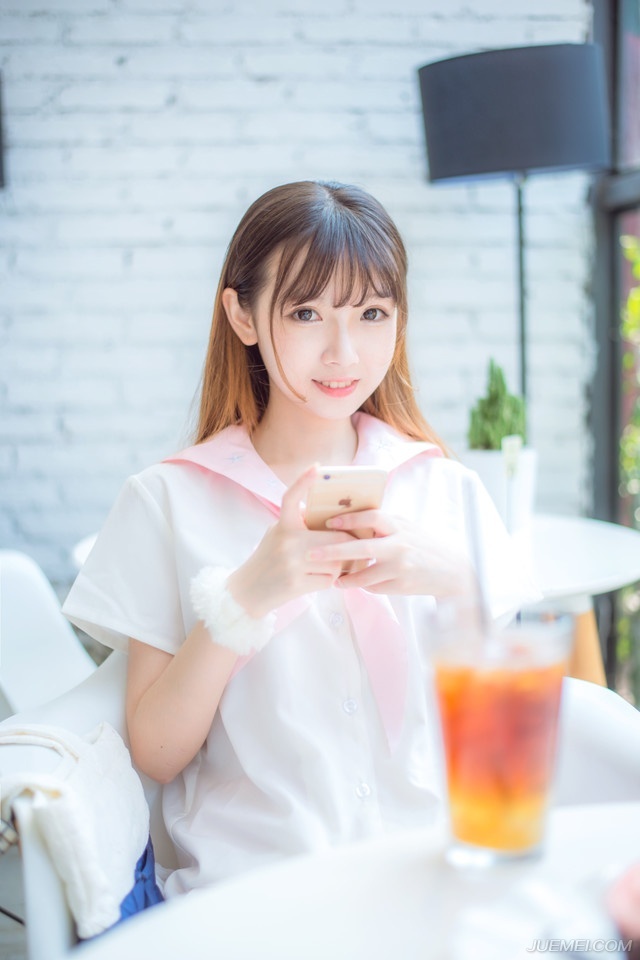 一个人经过不同程度的锻炼，就获得不同程度的修养不同程度的效益。好比香料，捣得愈碎，磨得愈细，香得愈浓烈。